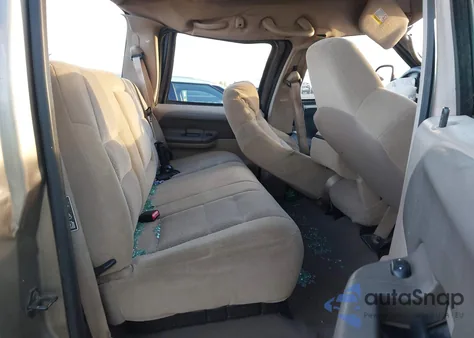 2003 Ford F-250 Lariat/Xl/Xlt from USA, damaged, VIN 1FTNW21P03EC49384